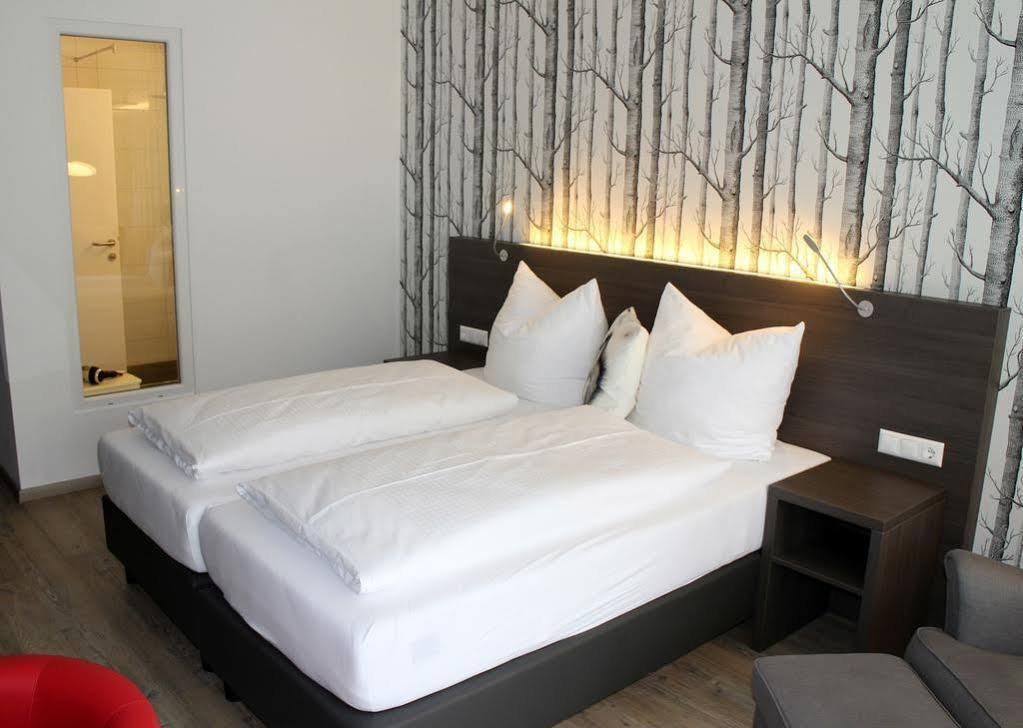 Wallner - Hotel & Wirt Арнолдщайн Екстериор снимка